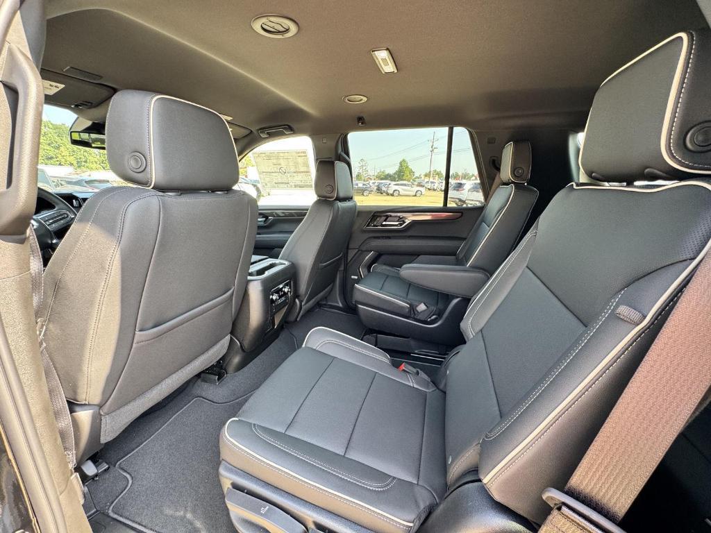 new 2025 GMC Yukon car, priced at $71,710