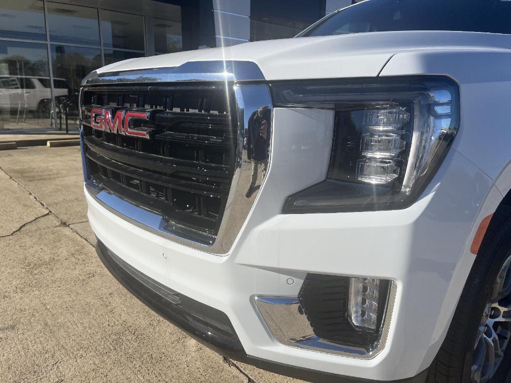 new 2024 GMC Yukon XL car, priced at $58,195