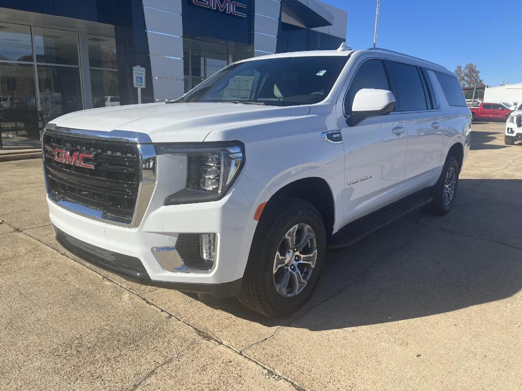 new 2024 GMC Yukon XL car, priced at $58,195