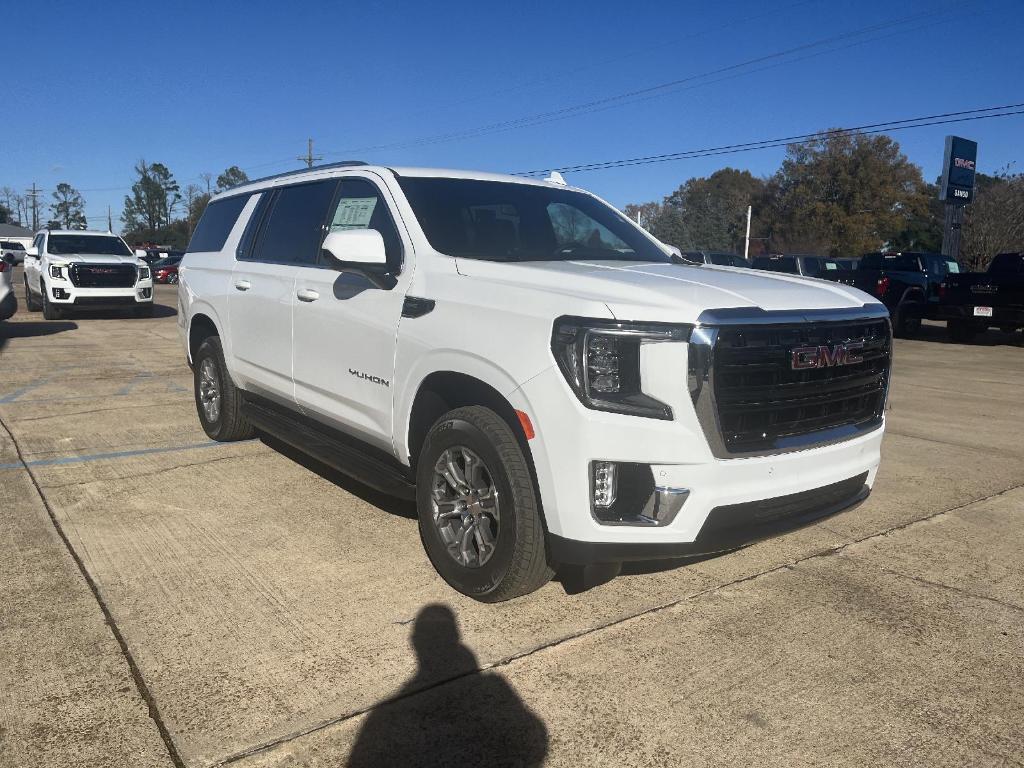 new 2024 GMC Yukon XL car, priced at $58,195