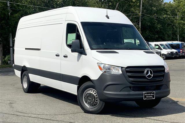 new 2024 Mercedes-Benz Sprinter 3500 car, priced at $69,303