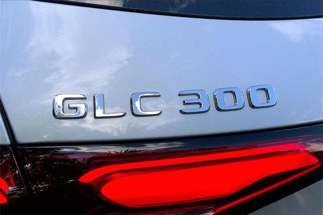 new 2025 Mercedes-Benz GLC 300 car, priced at $58,960