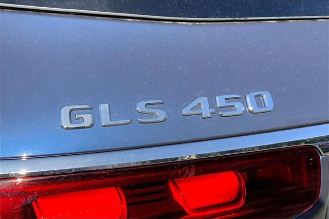 new 2025 Mercedes-Benz GLS 450 car, priced at $100,675