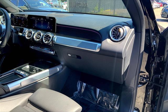 used 2025 Mercedes-Benz GLB 250 car, priced at $44,473