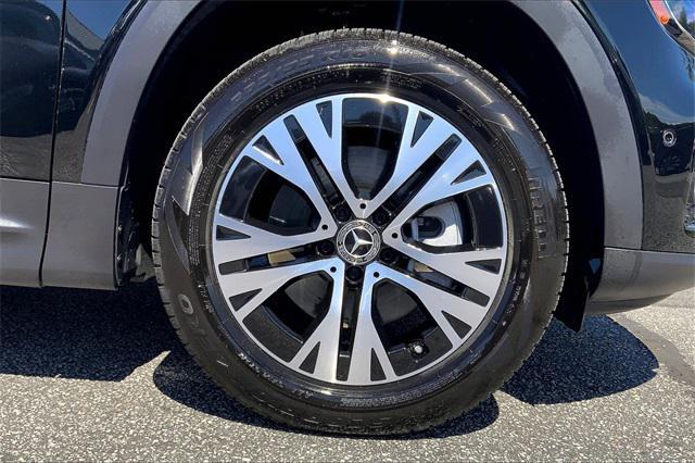 used 2025 Mercedes-Benz GLB 250 car, priced at $43,998