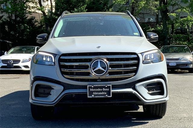 new 2024 Mercedes-Benz GLS 580 car, priced at $122,100