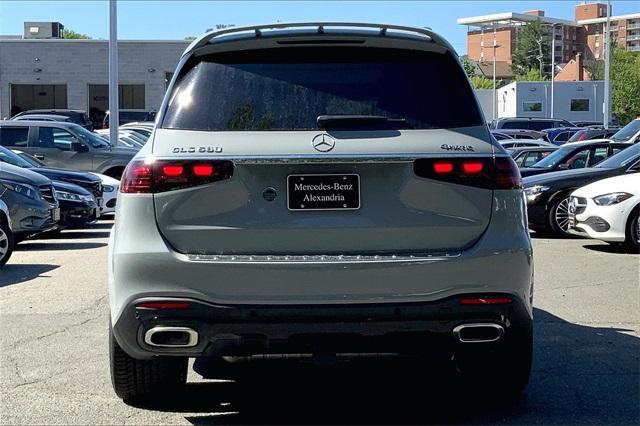 new 2024 Mercedes-Benz GLS 580 car, priced at $122,100