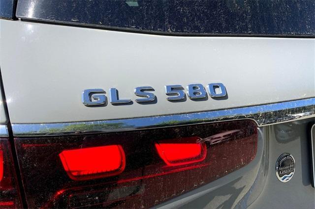 new 2024 Mercedes-Benz GLS 580 car, priced at $122,100