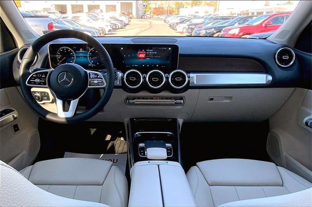 used 2020 Mercedes-Benz GLB 250 car, priced at $27,996