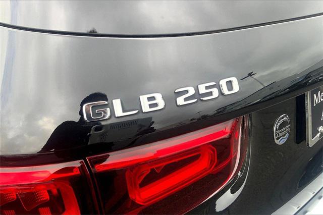 used 2021 Mercedes-Benz GLB 250 car, priced at $27,894