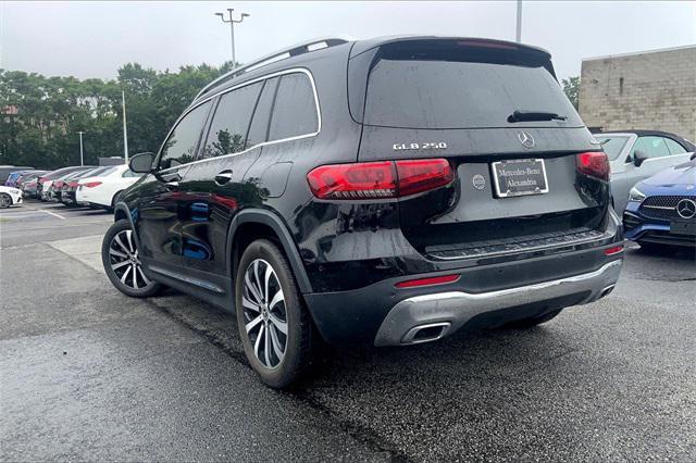 used 2021 Mercedes-Benz GLB 250 car, priced at $27,894