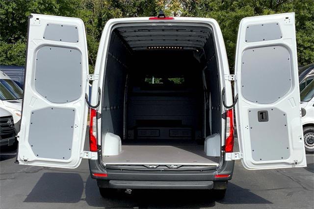 new 2025 Mercedes-Benz Sprinter 2500 car, priced at $64,086