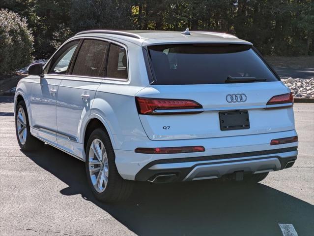 new 2025 Audi Q7 car, priced at $72,142