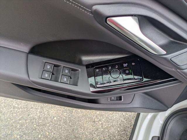 new 2025 Audi Q6 e-tron car, priced at $75,085