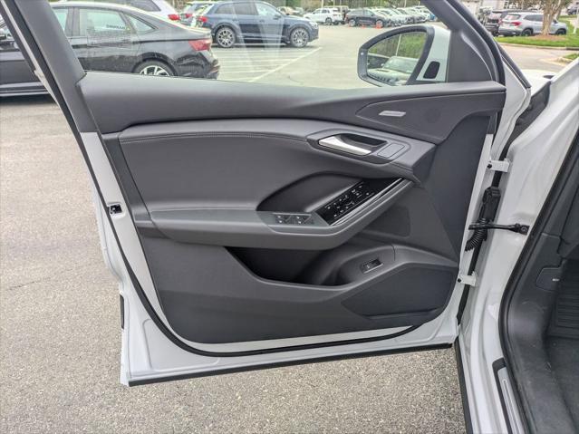 new 2025 Audi Q6 e-tron car, priced at $75,085