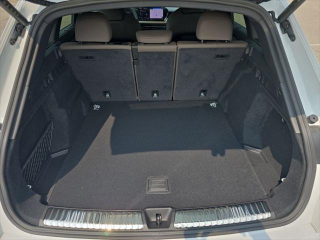 new 2025 Audi Q5 car, priced at $60,776