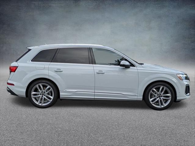 new 2025 Audi Q7 car, priced at $76,855