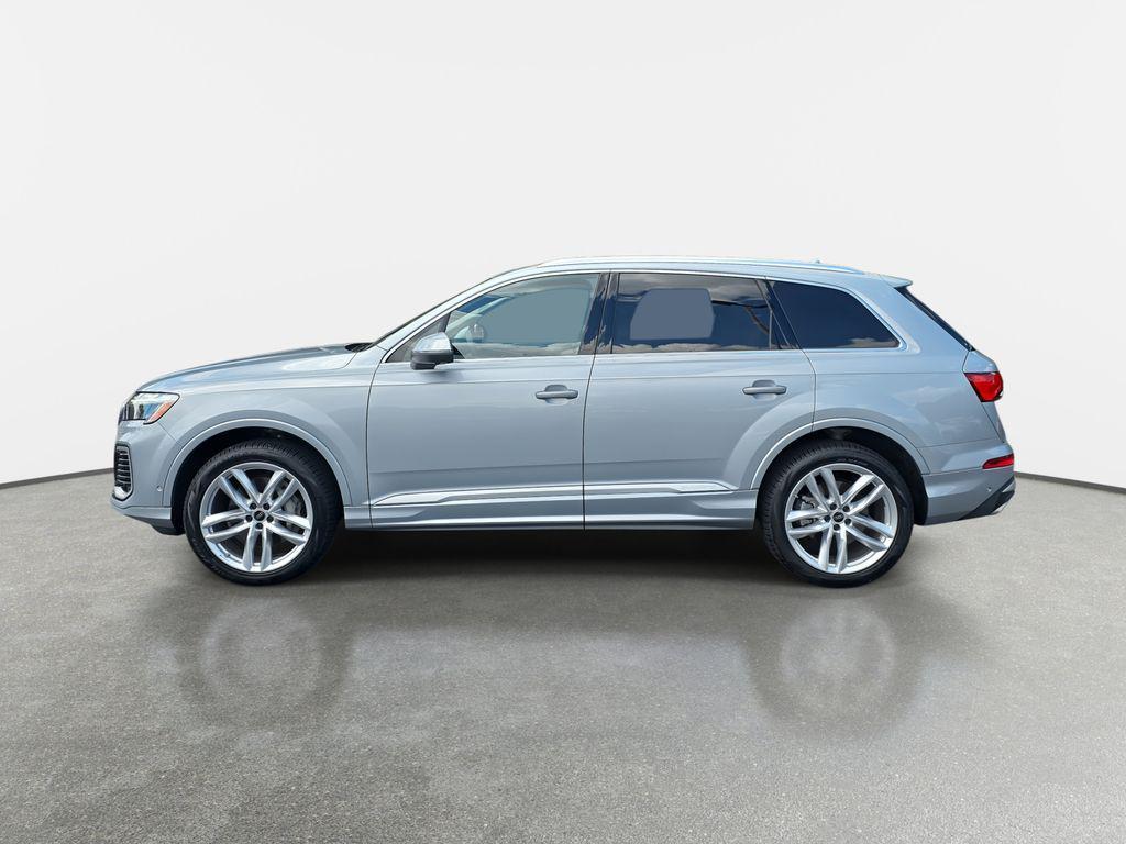 used 2025 Audi Q7 car, priced at $62,450