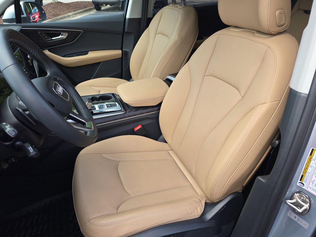 used 2025 Audi Q7 car, priced at $62,450