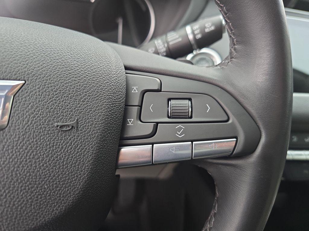 used 2023 Cadillac XT4 car, priced at $25,950