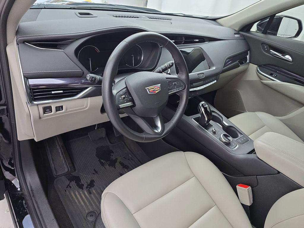 used 2023 Cadillac XT4 car, priced at $25,950
