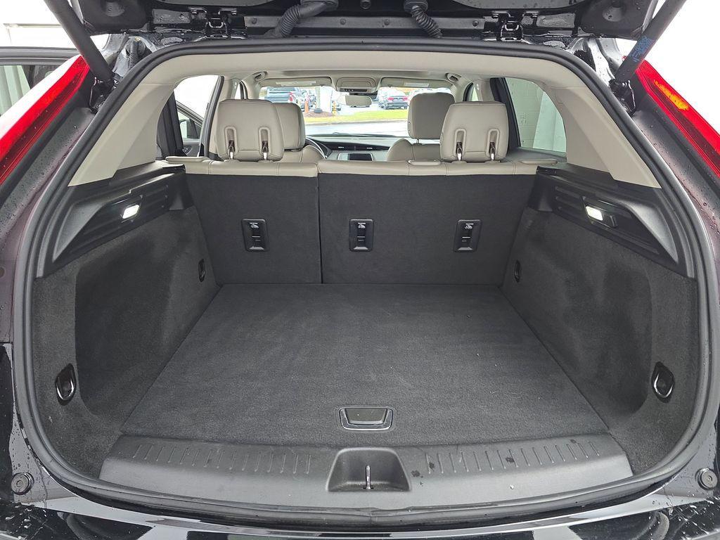 used 2023 Cadillac XT4 car, priced at $25,950