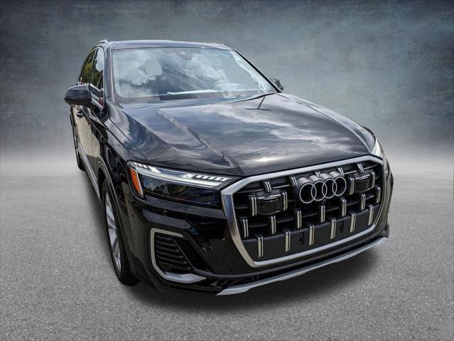 new 2025 Audi Q7 car, priced at $76,066