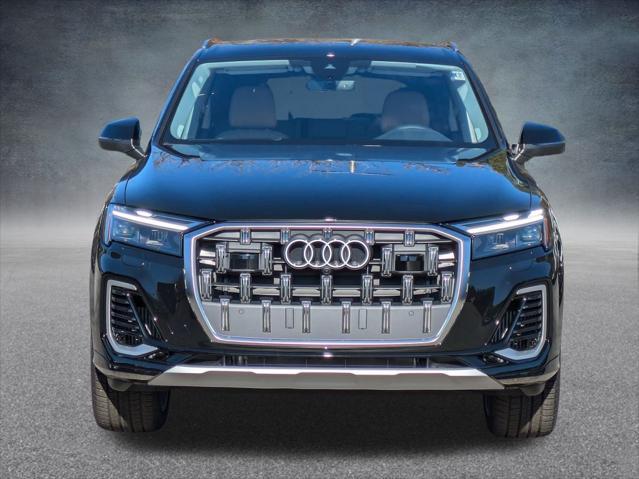 new 2025 Audi Q7 car, priced at $69,617