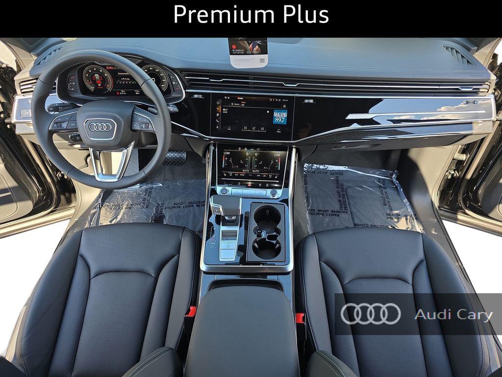 new 2025 Audi Q7 car, priced at $69,323