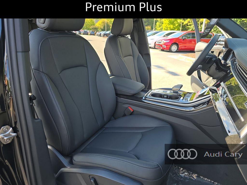 new 2025 Audi Q7 car, priced at $69,323