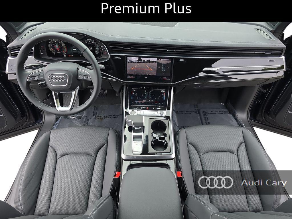 new 2025 Audi Q7 car, priced at $67,060