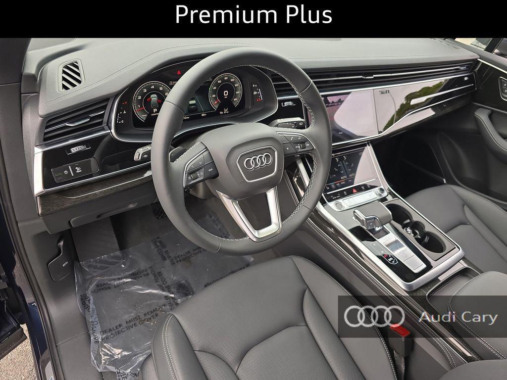 new 2025 Audi Q7 car, priced at $67,060