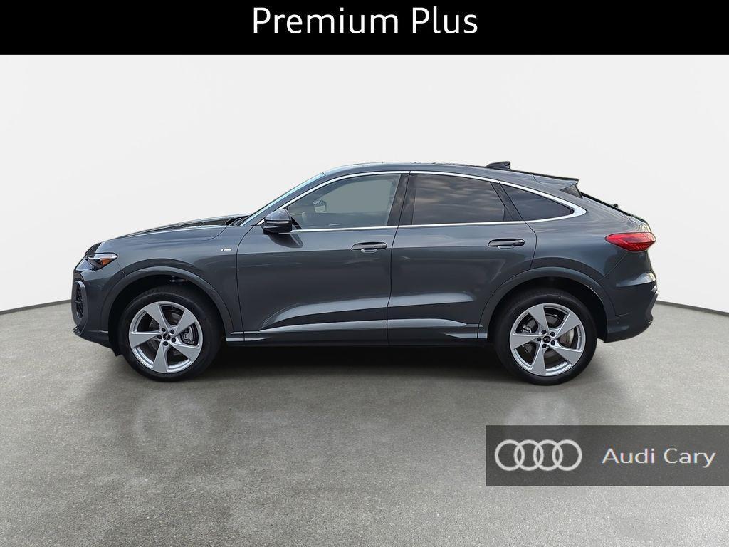 new 2025 Audi Q5 car, priced at $60,040