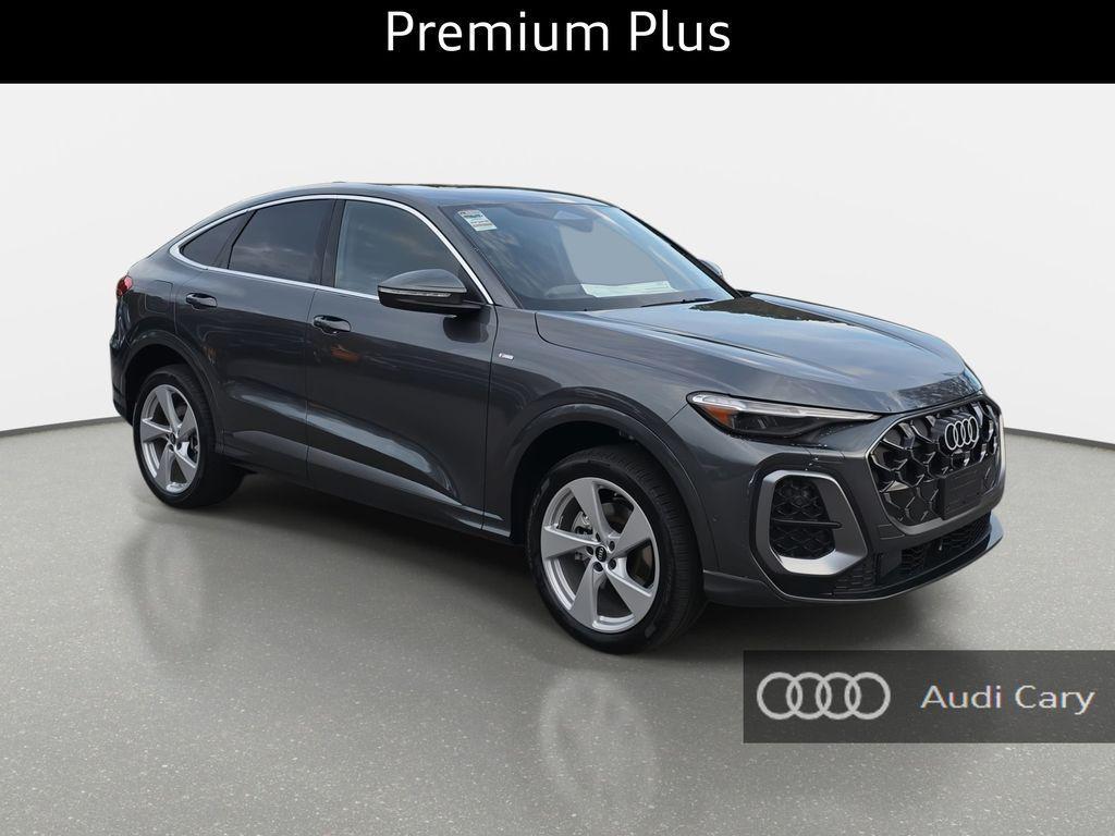 new 2025 Audi Q5 car, priced at $60,040