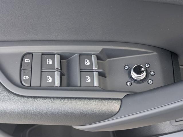 new 2025 Audi Q5 car, priced at $49,091