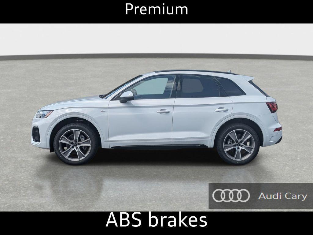 new 2025 Audi Q5 car, priced at $52,167