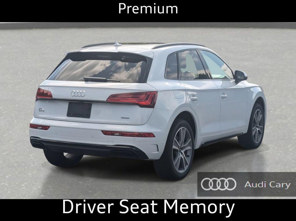 new 2025 Audi Q5 car, priced at $52,167