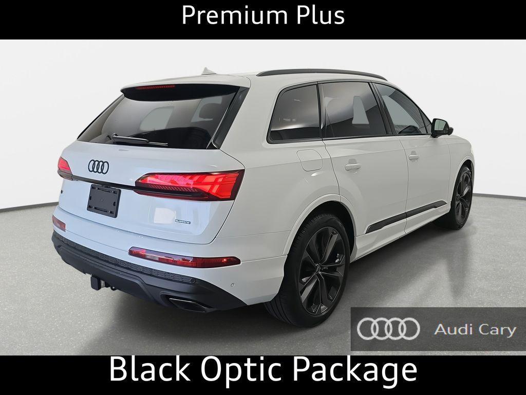 new 2025 Audi Q7 car, priced at $71,253