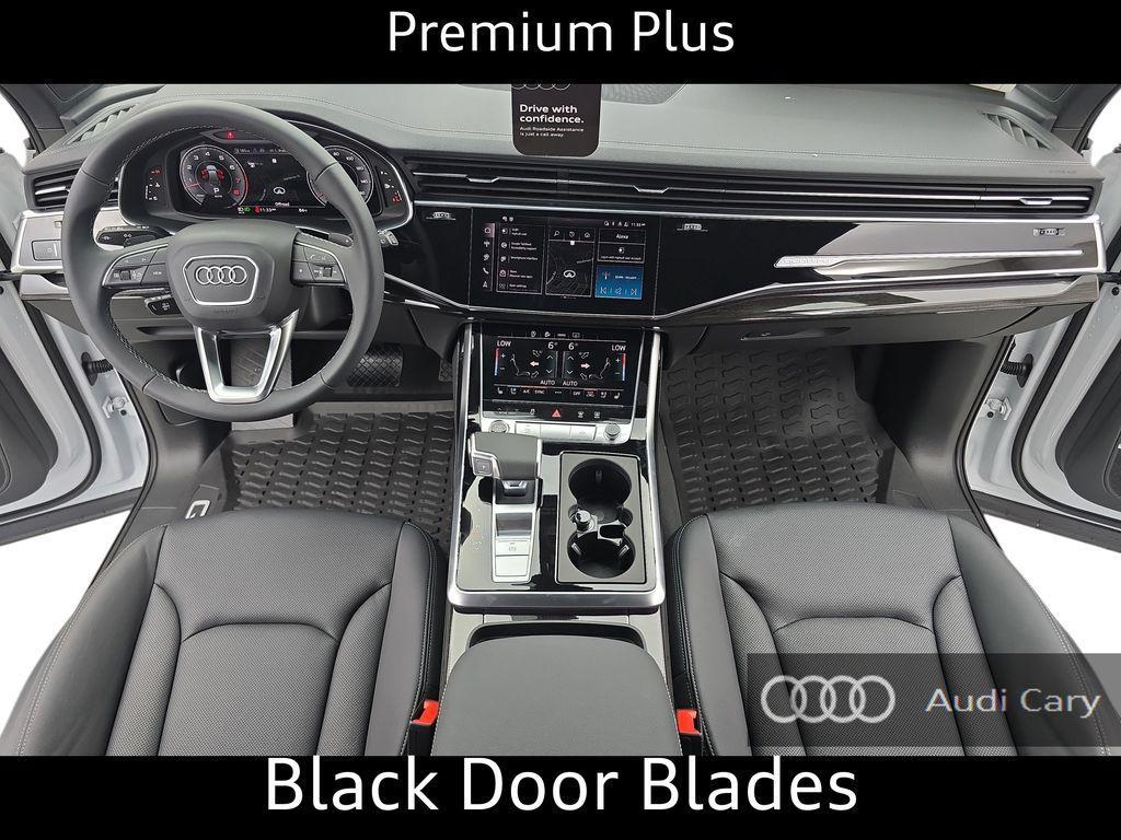 new 2025 Audi Q7 car, priced at $71,253