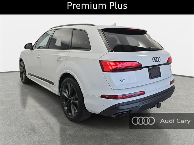 new 2025 Audi Q7 car, priced at $70,528