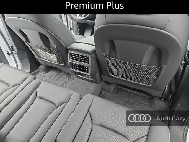 new 2025 Audi Q7 car, priced at $70,528