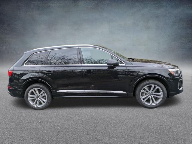 new 2025 Audi Q7 car, priced at $66,276