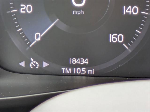 used 2022 Volvo XC40 car, priced at $27,950