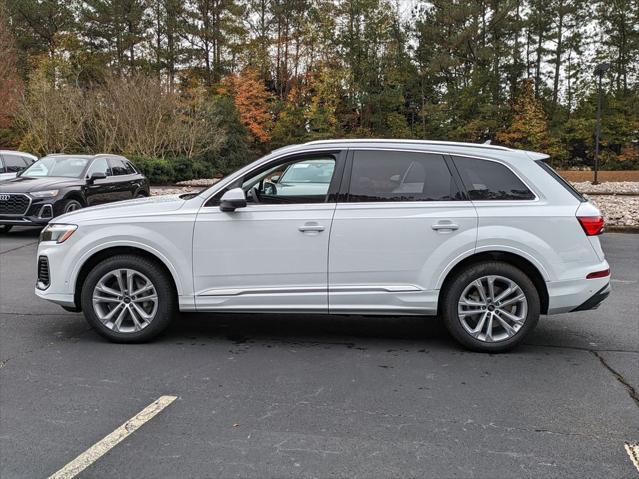 new 2025 Audi Q7 car, priced at $75,650