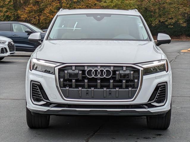 new 2025 Audi Q7 car, priced at $75,650