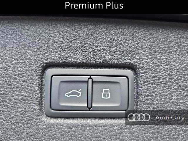 new 2025 Audi Q7 car, priced at $70,528