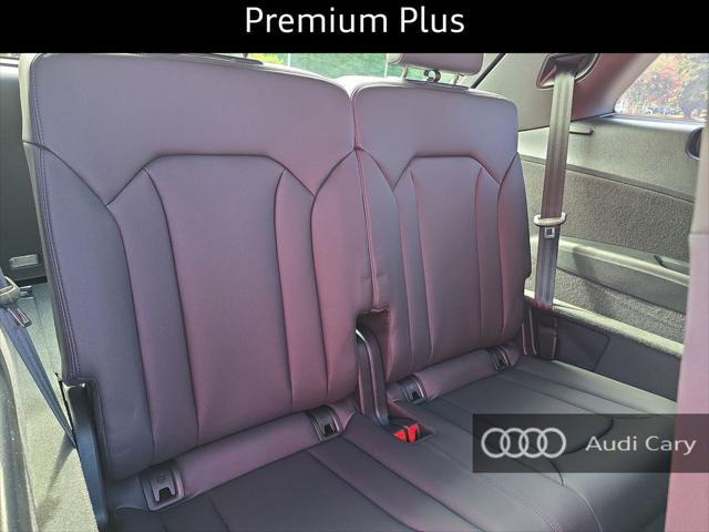 new 2025 Audi Q7 car, priced at $70,528