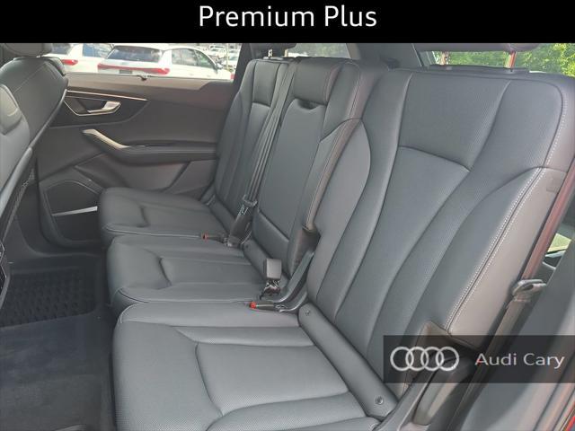 new 2025 Audi Q7 car, priced at $70,528