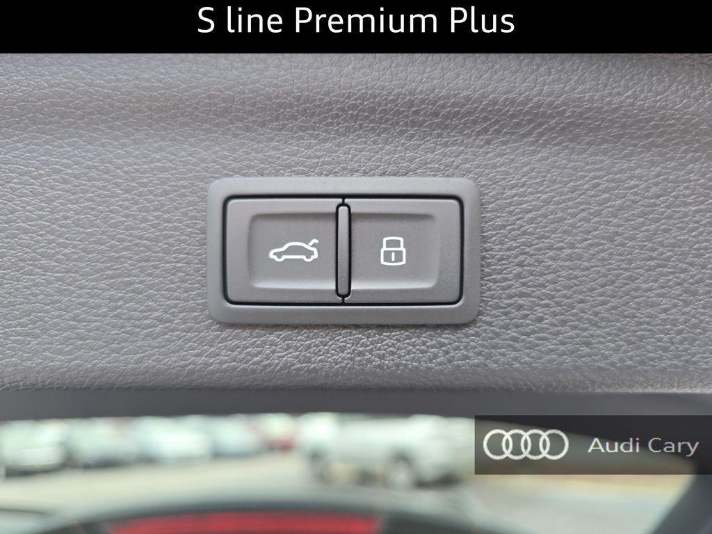 new 2025 Audi Q3 car, priced at $45,256