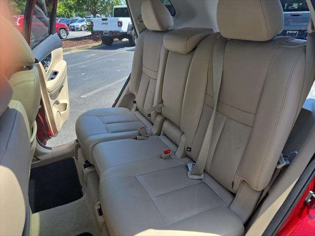 used 2015 Nissan Rogue car, priced at $11,550